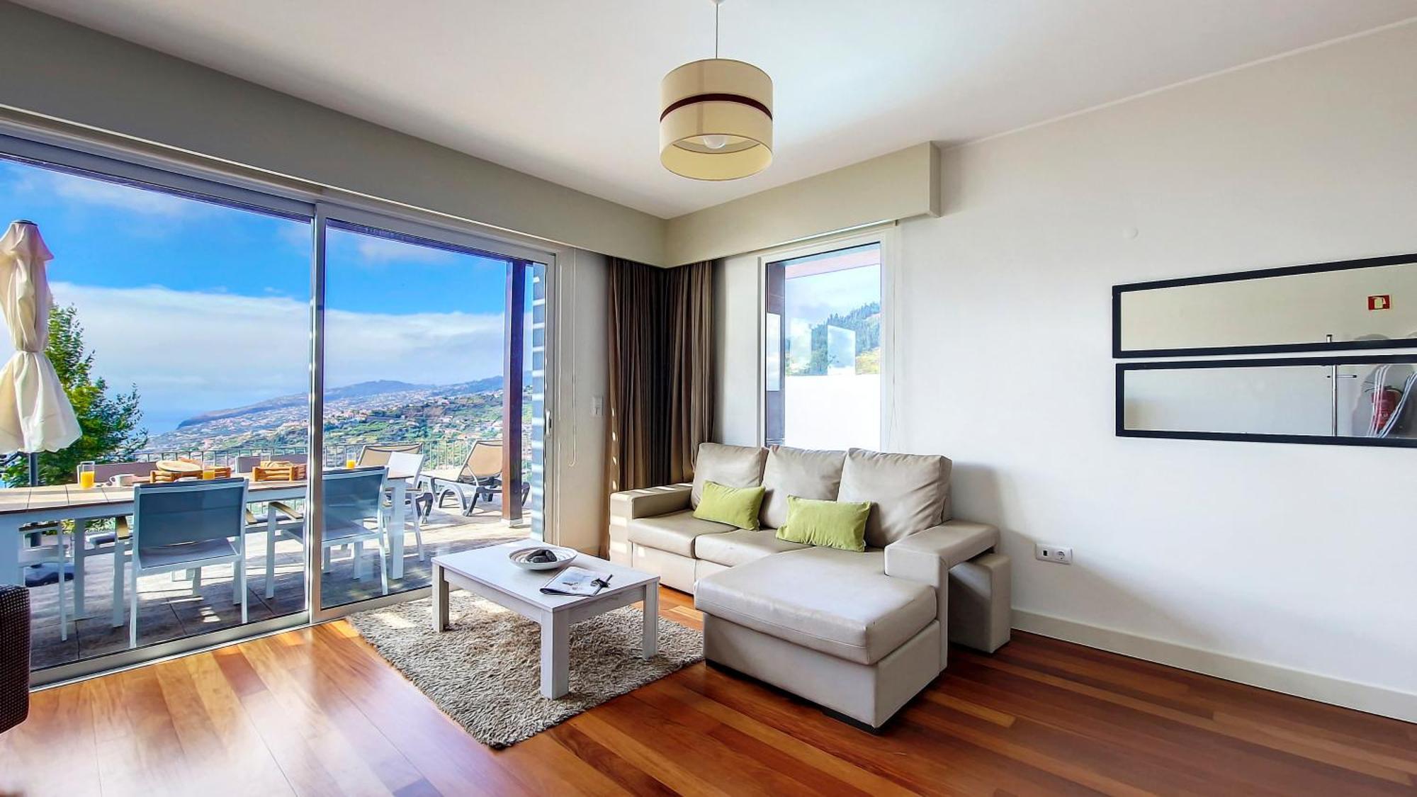 Villa Laura By Lovelystay Calheta  Buitenkant foto